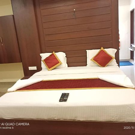Meridian Castle Hotel Pondicherry Bagian luar foto