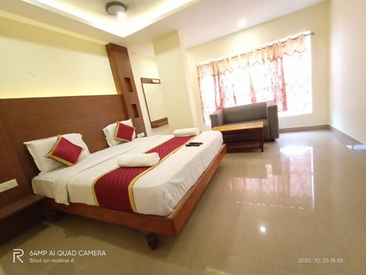 Meridian Castle Hotel Pondicherry Bagian luar foto