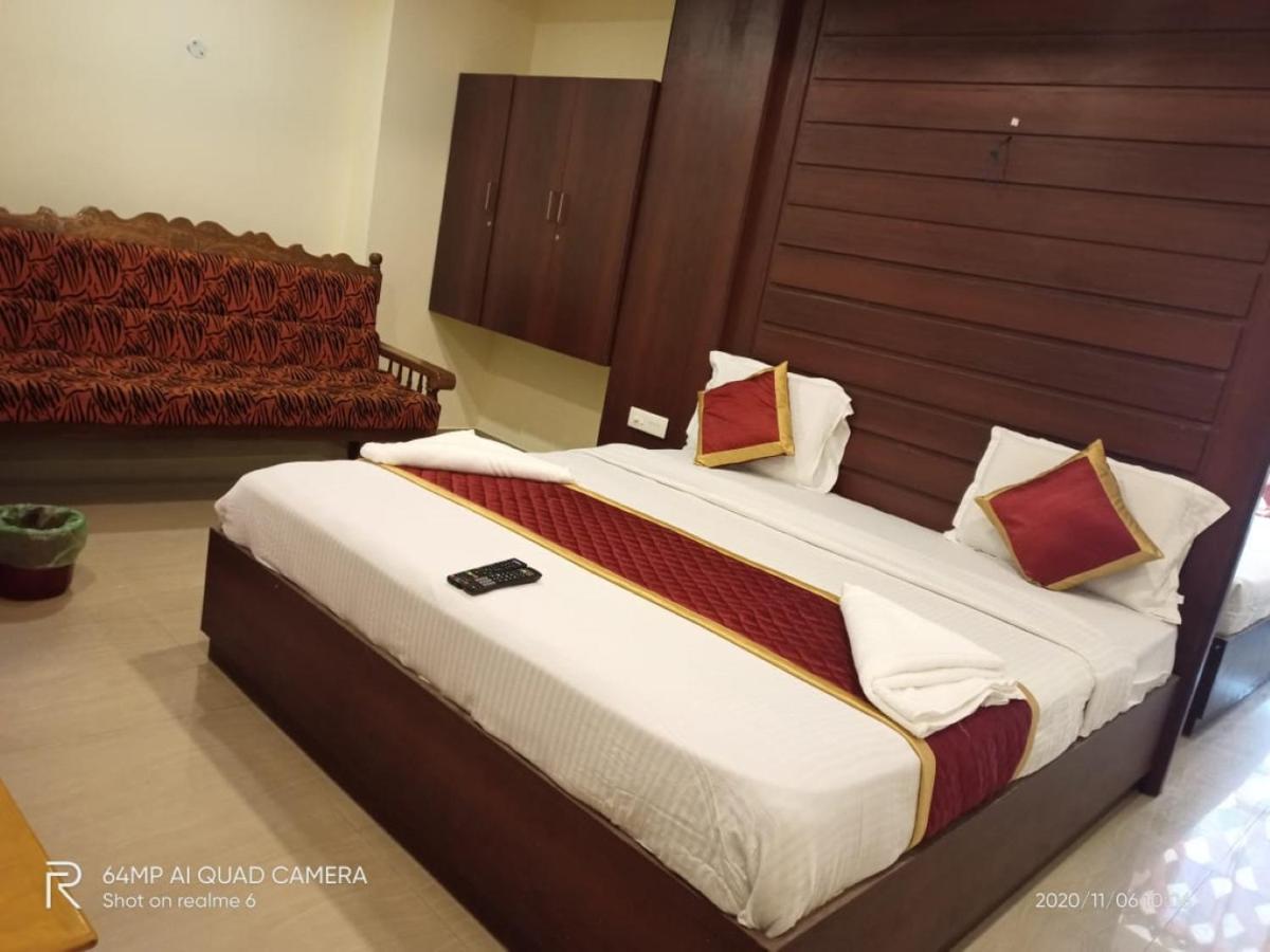 Meridian Castle Hotel Pondicherry Bagian luar foto